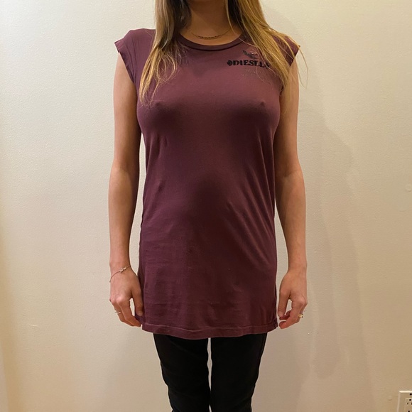 *️⃣ Diesel Burgundy T-Shirt *️⃣ - Picture 5 of 9